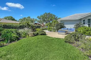6988 Country Lakes Cir, Sarasota, FL 34243 - Photo 48