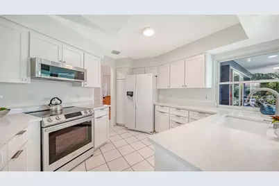 6988 Country Lakes Circle, Sarasota, FL 34243 - Photo 16