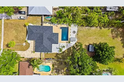 1016 71st Street NW, Bradenton, FL 34209 - Photo 4