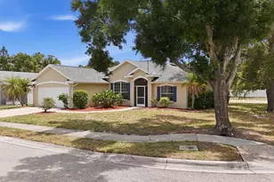 2404 50th Dr E, Bradenton, FL 34203 - Photo 2
