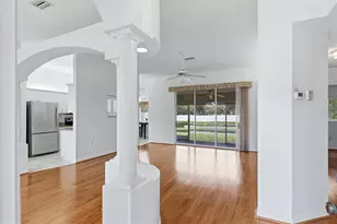 2404 50th Dr E, Bradenton, FL 34203 - Photo 6