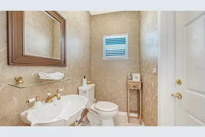3040 Gulf Of Mexico Drive #3, Longboat Key, FL 34228 - Photo 32