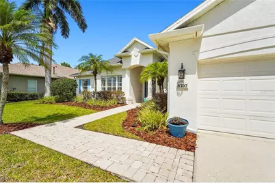 8307 Planters Knoll Ter, Bradenton, FL 34201 - Photo 4