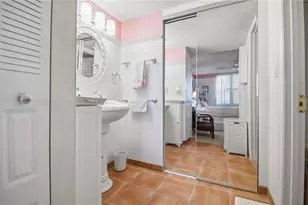 2901 26th St W, Bradenton, FL 34205 - Photo 12