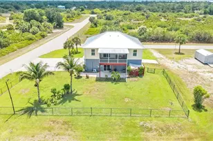 7235 Stacy Ln, Port Charlotte, FL 33981 - Photo 8