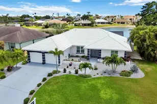 8712 53rd Ave W, Bradenton, FL 34210 - Photo 2