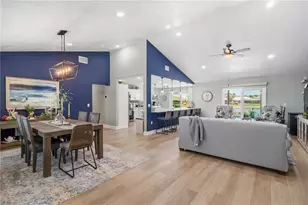 8712 53rd Ave W, Bradenton, FL 34210 - Photo 10