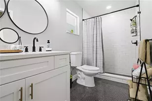 8712 53rd Ave W, Bradenton, FL 34210 - Photo 32