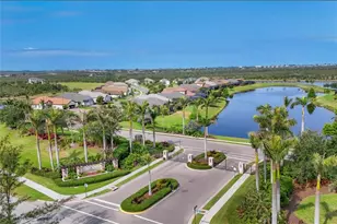 519 Wildlife Gln, Bradenton, FL 34209 - Photo 2