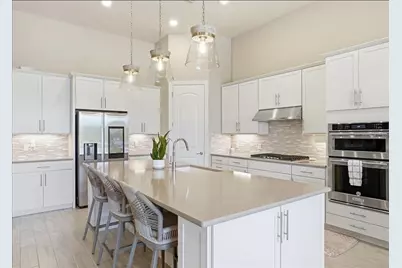 11717 Golden Bay Place, Lakewood Ranch, FL 34211 - Photo 10