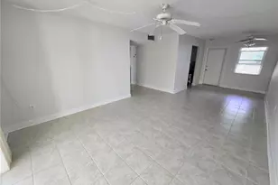611 Gulf Dr N, Bradenton Beach, FL 34217 - Photo 4