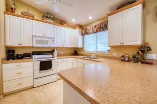 541 Falkland Rd, Venice, FL 34293 - Photo 6