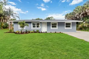 526 Conrad Rd, Venice, FL 34293 - Photo 2