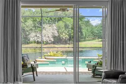 12037 Thornhill Court, Lakewood Ranch, FL 34202 - Photo 16