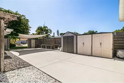 2747 Jefferson Circle, Sarasota, FL 34239 - Photo 36