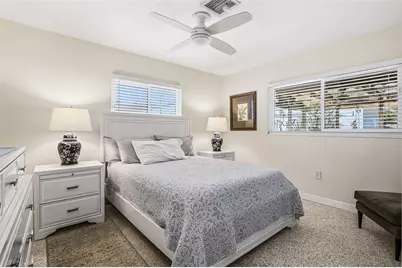 2747 Jefferson Circle, Sarasota, FL 34239 - Photo 22