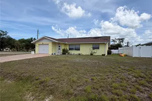 1500 Rossanne Pl, Englewood, FL 34223 - Photo 2