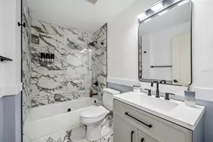 9611 Castle Point Dr, Sarasota, FL 34238 - Photo 10