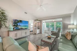 8750 Olde Hickory Ave, Sarasota, FL 34238 - Photo 6
