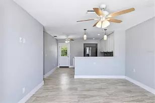 10121 46th Ave W, Bradenton, FL 34210 - Photo 8