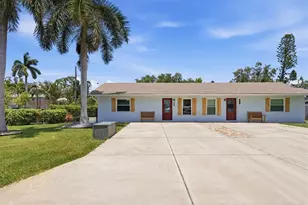 10121 46th Ave W, Bradenton, FL 34210 - Photo 2