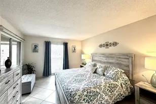 4377 Longmeadow, Sarasota, FL 34235 - Photo 16