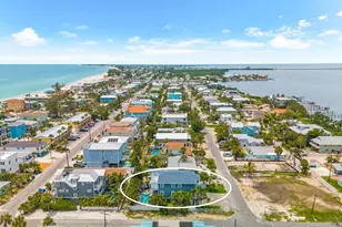 2300 Avenue B, Bradenton Beach, FL 34217 - Photo 4