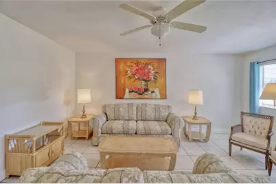 101 Cambridge Trail #196, Sun City Center, FL 33573 - Photo 4