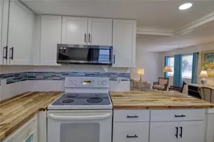 101 Cambridge Trail, Sun City Center, FL 33573 - Photo 16