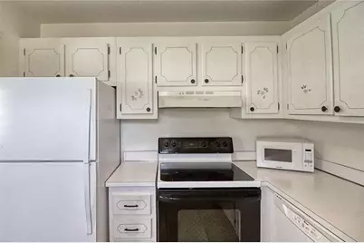 302 Canton Court #59, Sun City Center, FL 33573 - Photo 12