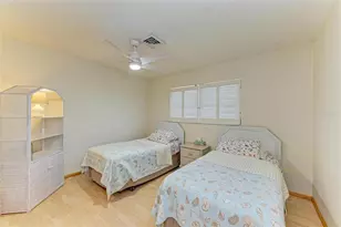 401 Shore Rd, Nokomis, FL 34275 - Photo 10