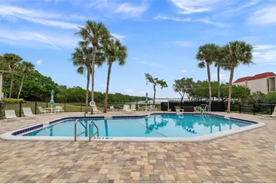 711 Manatee Avenue, Holmes Beach, FL 34217 - Photo 22
