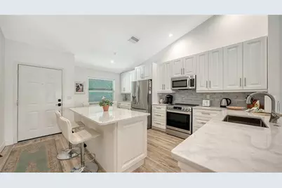 8735 Olde Hickory Avenue #8308, Sarasota, FL 34238 - Photo 10