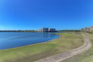 6482 Water Crest Way, Lakewood Ranch, FL 34202 - Photo 8