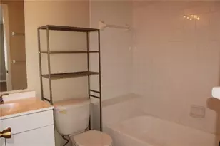 5016 Misty Canal Pl, Bradenton, FL 34203 - Photo 12