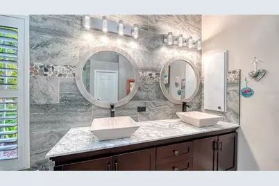 6801 Erica Lane, Sarasota, FL 34241 - Photo 30