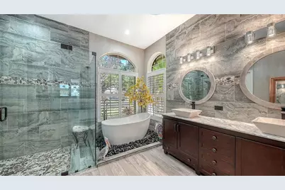 6801 Erica Lane, Sarasota, FL 34241 - Photo 28