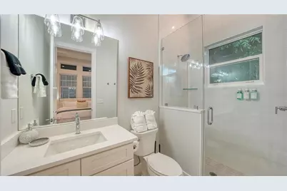 1537 Siesta Drive, Sarasota, FL 34239 - Photo 44