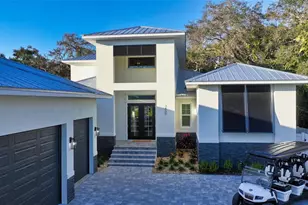 1537 Siesta Dr, Sarasota, FL 34239 - Photo 2
