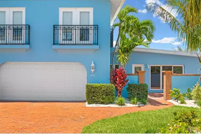 528 Key Royale Drive, Holmes Beach, FL 34217 - Photo 4