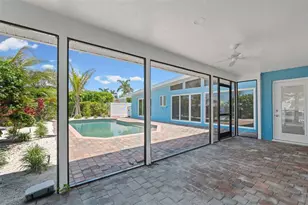 528 Key Royale Dr, Holmes Beach, FL 34217 - Photo 38
