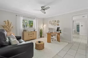 361 Scott Ave, Sarasota, FL 34243 - Photo 6
