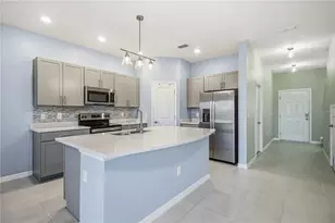 11779 Glenside Ter, Palmetto, FL 34221 - Photo 8