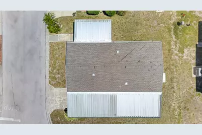 8906 31st Avenue E, Palmetto, FL 34221 - Photo 2