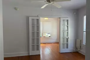 325 Ohio Pl, Sarasota, FL 34236 - Photo 4