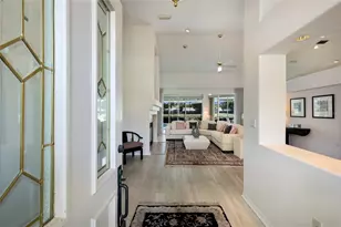 2893 Sandringham Pl, Sarasota, FL 34235 - Photo 8