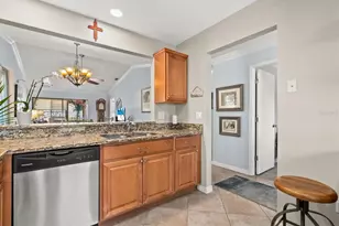 2723 60th Ave Dr W, Bradenton, FL 34207 - Photo 10