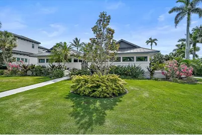 627 Owl Way, Sarasota, FL 34236 - Photo 2