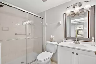 3344 Lake Bayshore Dr, Bradenton, FL 34205 - Photo 28