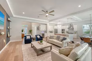 1537 Siesta Dr, Sarasota, FL 34239 - Photo 16